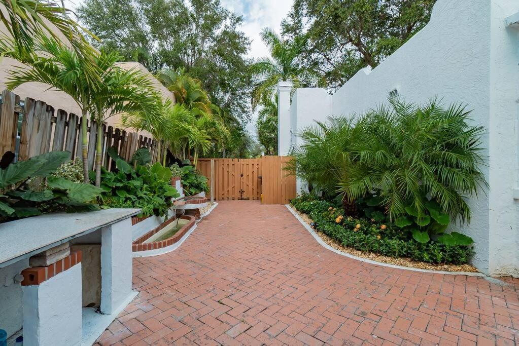 Apartamento Garden Oasis In Flamingo Park West Palm Beach Exterior foto